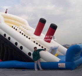T2-40 Trượt khô Titanic Inflatable
