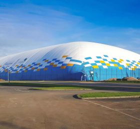 Tent3-012 104M X 65.7M mái vòm da đôi, bao phủ một sân bóng đá ở Leckwith, Cardiff