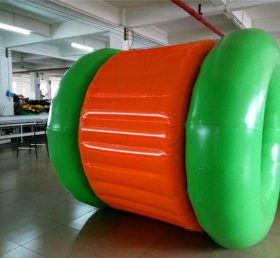 T11-1202 Inflatable nước đi bộ Roller